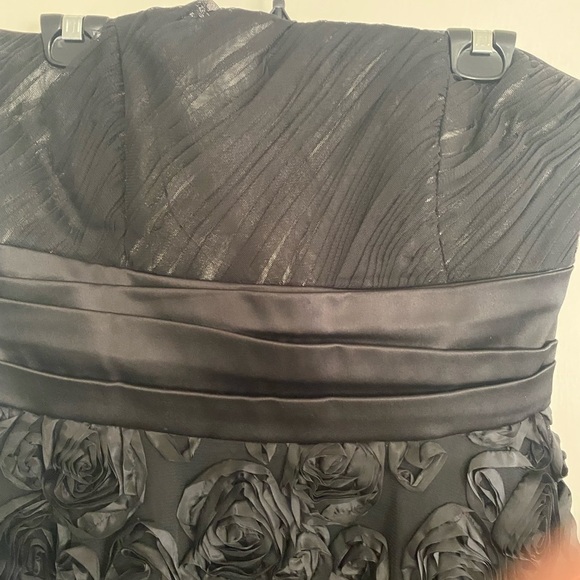 White House Black Market Black Strapless Dress - Picture 4 of 7